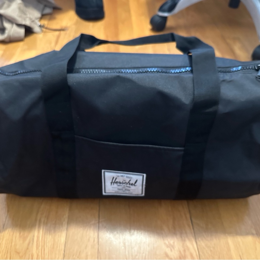HERSCHEL TRAVEL BAG